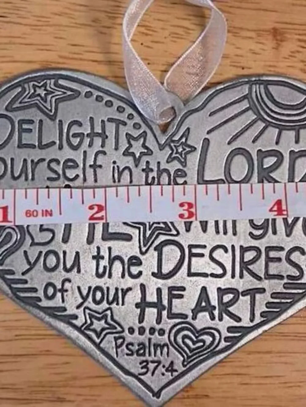New 2 Packs of Metal Heart Shaped Inspiration Hanging Ornament with Ribbon